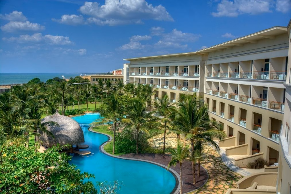 More Turyv resort Shri Lanka paradise